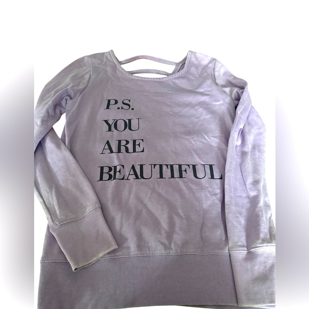 Graphic sweater lavender color Ps your beautiful (🤑 Get 5 items for $20)